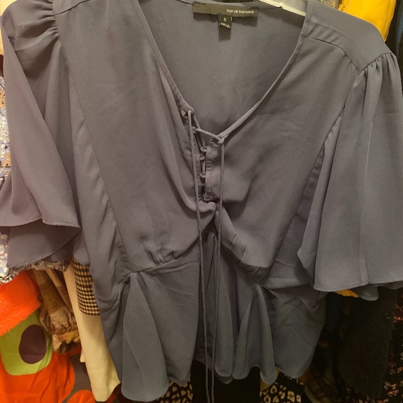 Flutter sleeve top - Picture 1 of 1